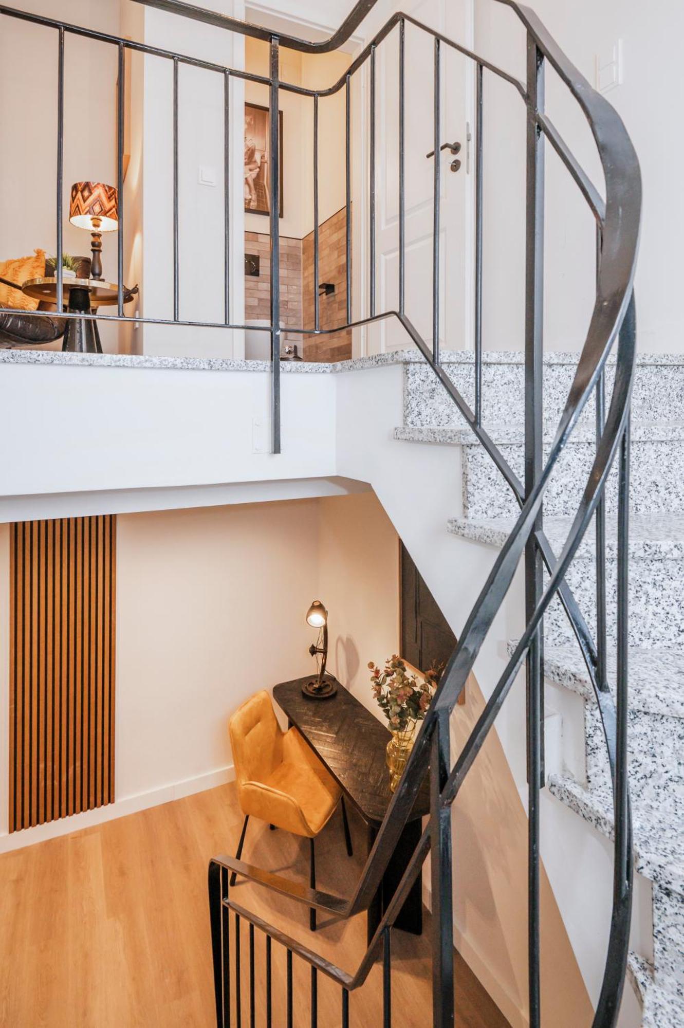 S331 - Luxurious Two Bedroom Duplex Apartment In Köln Dış mekan fotoğraf