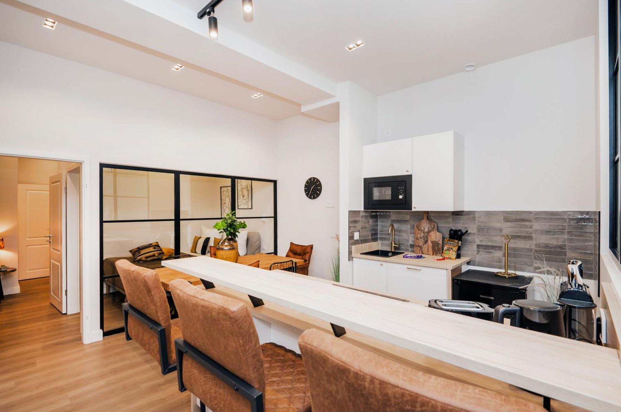 S331 - Luxurious Two Bedroom Duplex Apartment In Köln Dış mekan fotoğraf