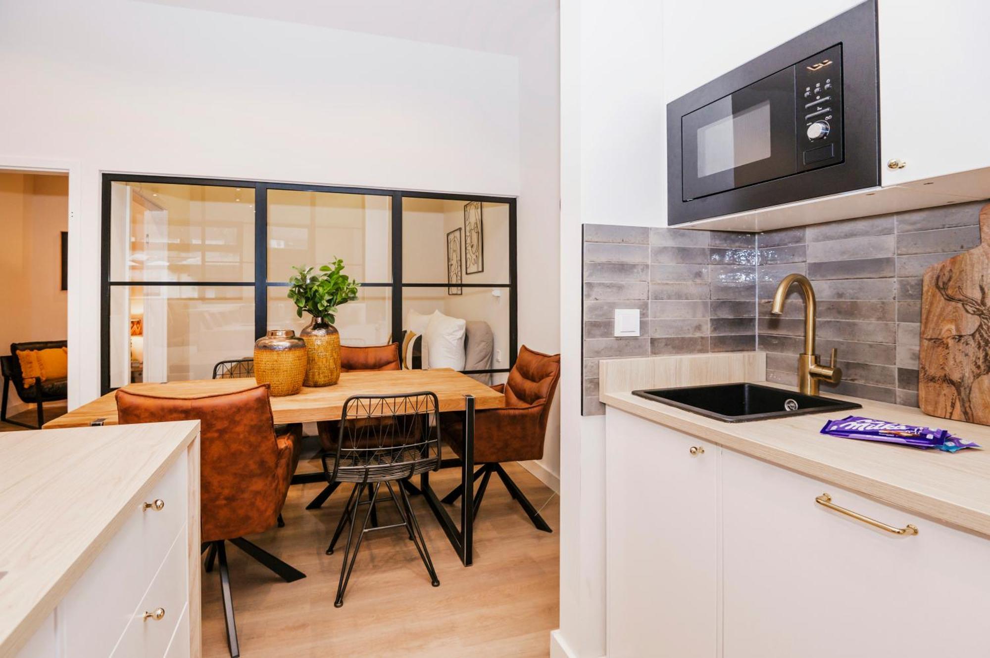 S331 - Luxurious Two Bedroom Duplex Apartment In Köln Dış mekan fotoğraf