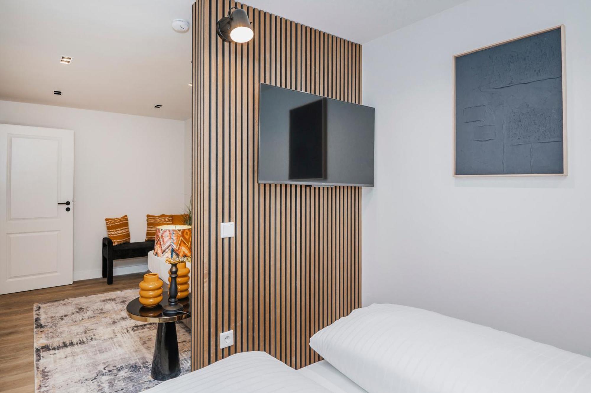 S331 - Luxurious Two Bedroom Duplex Apartment In Köln Dış mekan fotoğraf